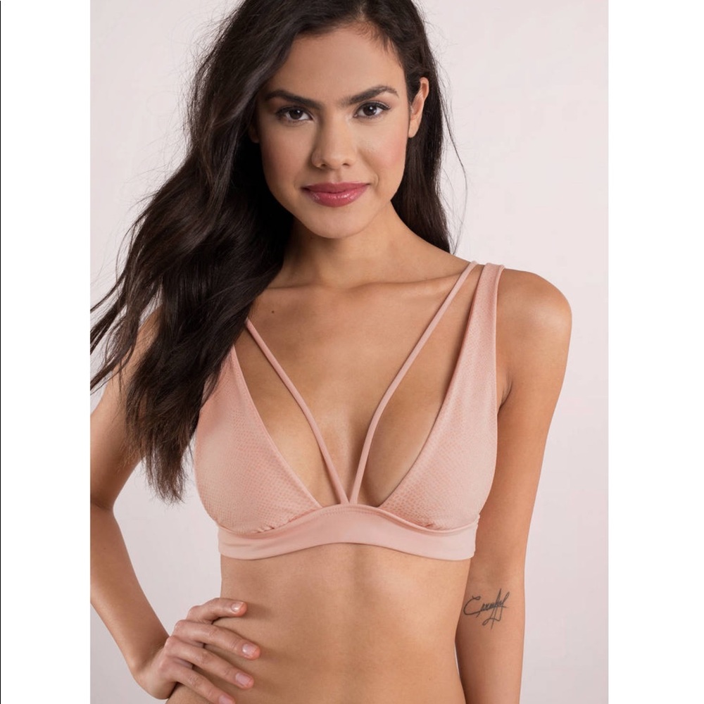 NWT Beach Bunny Larson Pink Bikini Top Medium